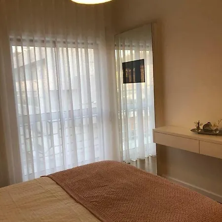 Casas Lr Daire *